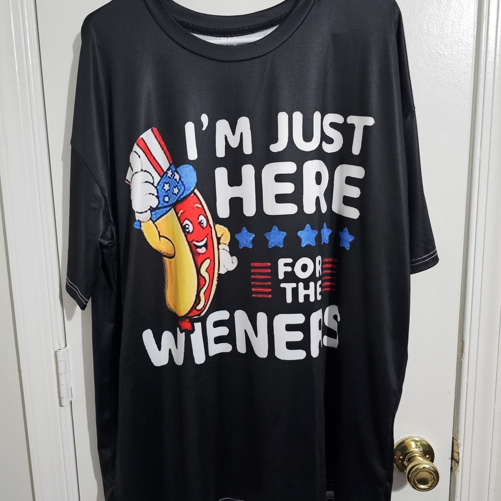 Funny Graphic Tee "I'm Just Here For The Wieners" - Black